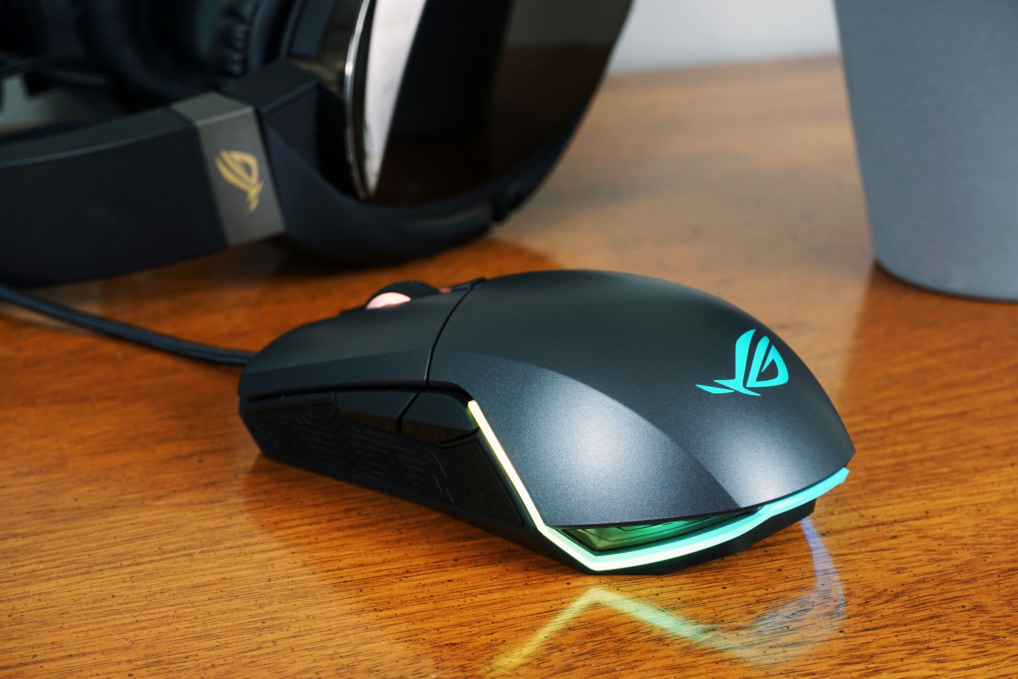 The Rog Pugio Gaming Mouse Is All About Customization Rog Republic Of Gamers Global