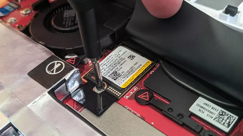 How to upgrade the SSD and reinstall Windows on your ROG Ally