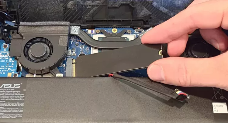 Cómo actualizar el SSD y reinstalar Windows en tu ROG Ally, ROG Xbox Ally o ROG Xbox Ally X